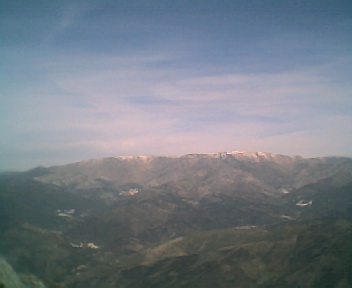 Paisagem a partir do pico do Monte do Colcurinho vista de oeste para este no Domingo, 12 de Março de 2006