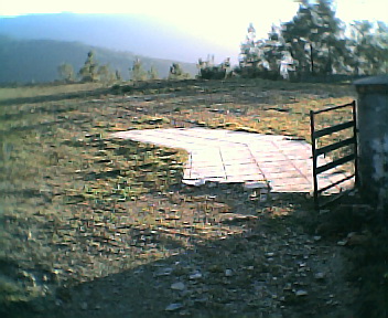 Lugar da antiga escola do Monte Frio no Sábado, 1 de Janeiro de 2005