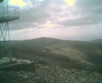 Paisagem a partir do pico de São Pedro do Açor vista de este para oeste na Segunda-feira, 22 de Maio de 2006
