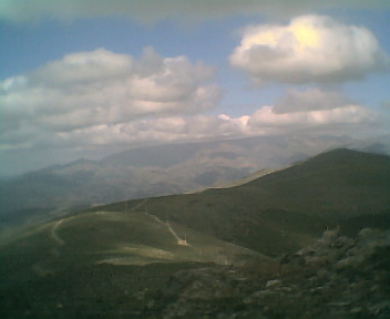 Paisagem a partir do pico de São Pedro do Açor vista de oeste para este na Segunda-feira, 22 de Maio de 2006