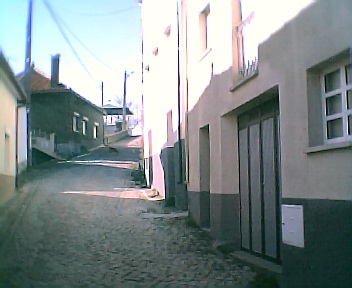Rua principal vista de este para oeste no Sábado, 1 de Janeiro de 2005